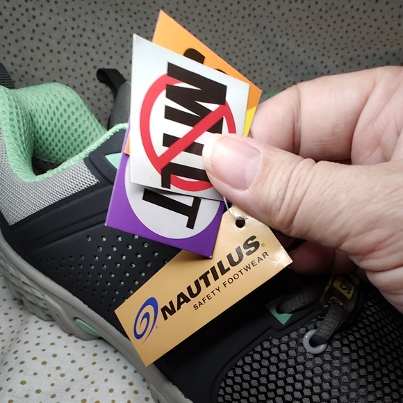 Nautilus Women's Zephyr Safety Toe Athletic Safety Shoes N1355 Gray/Mint Sz 11W - Picture 12 of 13
